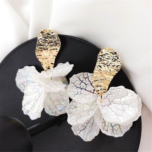 

Korean White Shell Flower Petal Drop Designer Earrings for Women New Statement Pendientes Trendy Jewelry Gifts