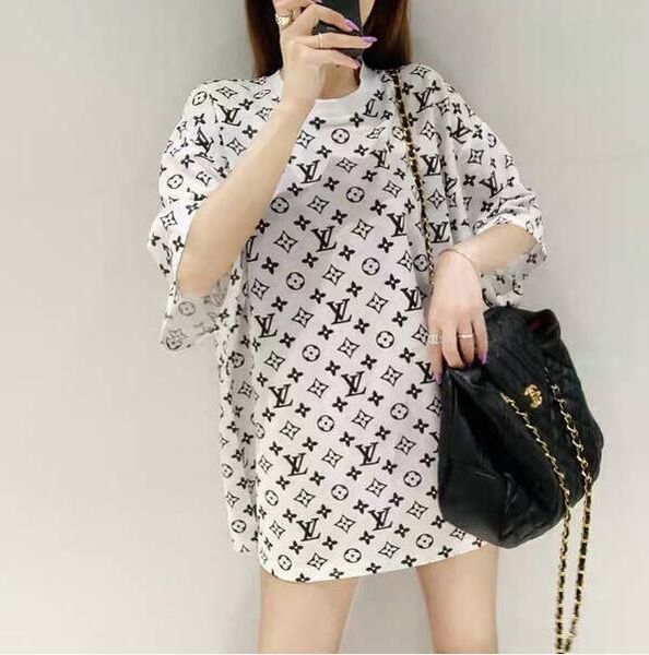 

designer fashion leisure long luxury t-shirt ladies t-shirt, the back hole of the individual designer ing