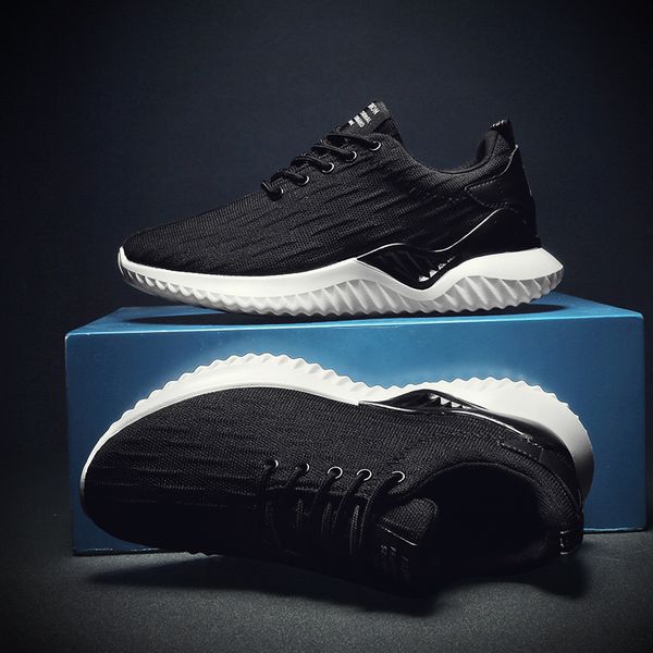 

breathable mens running shoes women designer sneakers triple black white gold jogging walking trainers run shoes 39-44 made in china, White;red