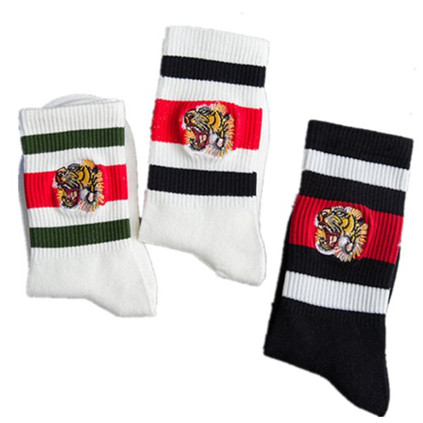 

Мода мужской дизайнер носки вышивка Тигр головы полосы спортивная пара черные но