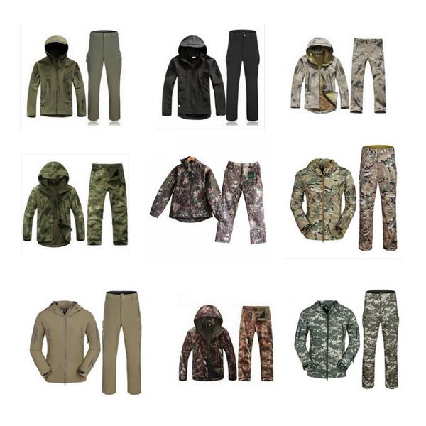 

mens camouflage jackets soft shell coat autumn winter hoodies casual jacket brand clothing mens windbreaker coats pant sets gga3038, White