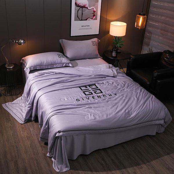 2019 Lilac Letter 4g Comforters Sets Summer New Brand Logo