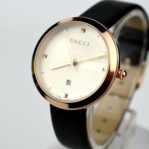 

Aaa new fa hion brand girl lady elegant dre watch ca ual imple elegant per onality calendar watch hipping