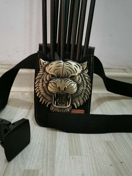 

стрелка сумка может вместить 12 стрел, спортивные мужские и открытый мешок женщин, путешествие портативного поясного мешка, чисто ручная нас