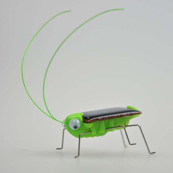 

1pc mini novelty kid solar energy powered car cockroach power robot bug grasshopper educational gadget toy for children