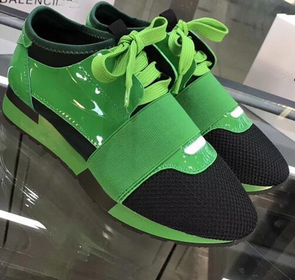 

2020 factory customized luxury loafers design brand designer genuine leather men sneakers mens race runners women skateboard sho, Black