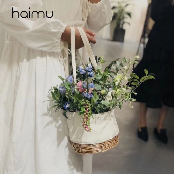

white cloth mosaic straw hand basket round square flower basket