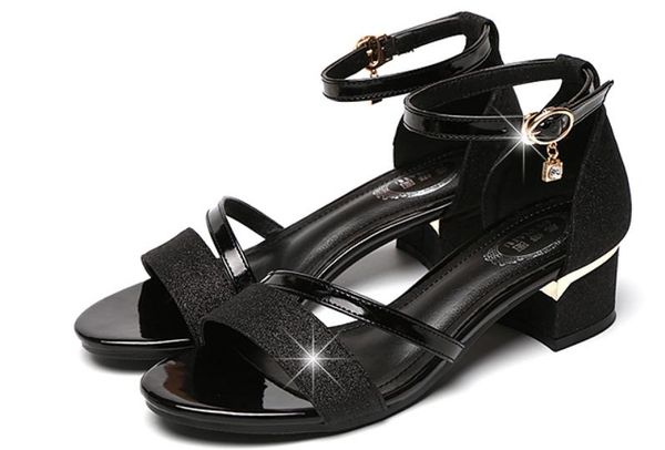 

2019 women's sandals in summer with new style middle heel coarse heel @21, Black