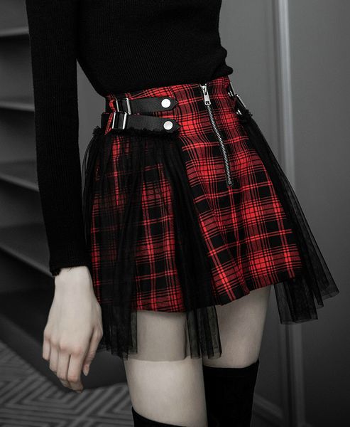 

2019 new arrival autumn winter wome japanese harajuku black red plaid gothic punk rock vintage short skirt mini skirts