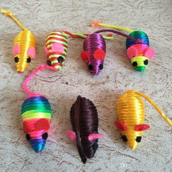 

false mouse pet cat toys squeaker sound toy mini kitten mice playing training funny fake rat toys pet supplies