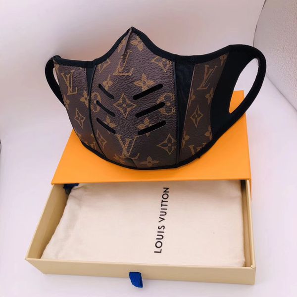 

маски кожа половина лица маска мода женщины мужчины партия маска с коробкой pm2. 5 пылезащитная маска