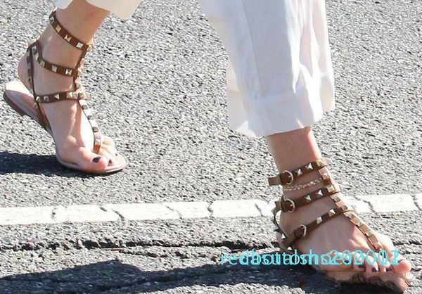 

color rivets spiked gladiator flat women sandals stones studded flip sandal big size designer women shoes summer r01, Black