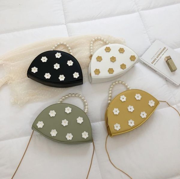 

local stock korean version of small fresh pearl handbag - black