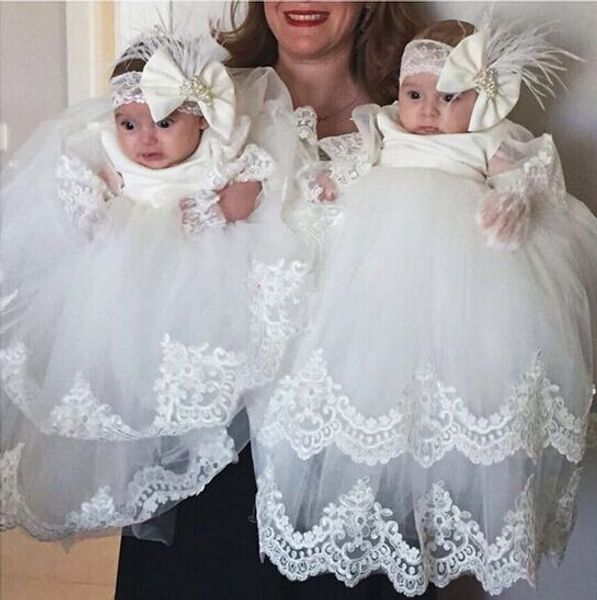 

2020 new cute heirloom baby christening gown long sleeve lace applique with headband white ivory, White;blue
