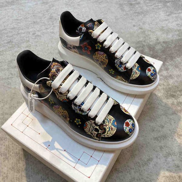 

selling luxury design shoes new couple shoes, casual shoes, superb craft upper is made of frosted first layer, sole thickness is 4.5com, Red;white
