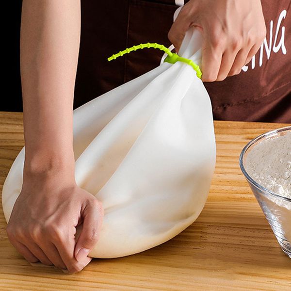 

new creative soft silicone dough flour kneading flour-mixing bag reusable cooking pastry bags bakeware kitchen tools