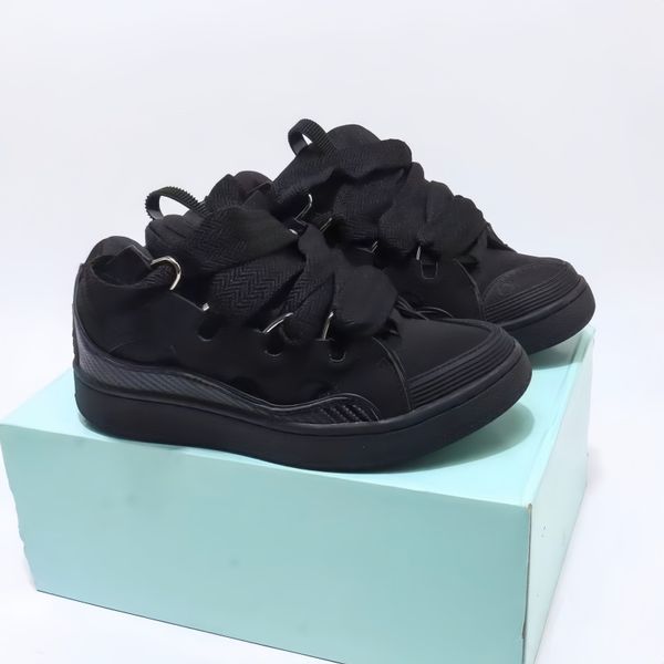 Stylish Breathable Waterproof Casual Skate Shoes