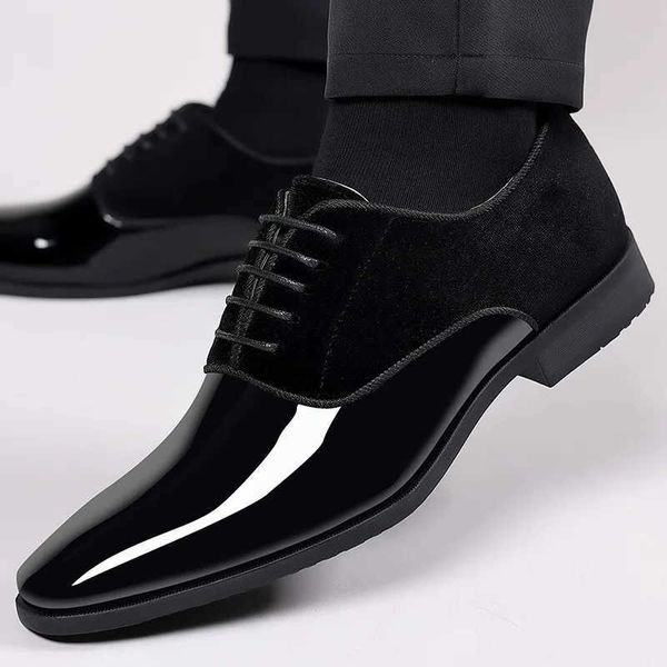 Mens Classic Leather Shoes Patent Leather Dress Shoes Lace Up Office Work Shoes Pointed Toe Wedding Oxfords Plus Size Shoe S260911W68Z