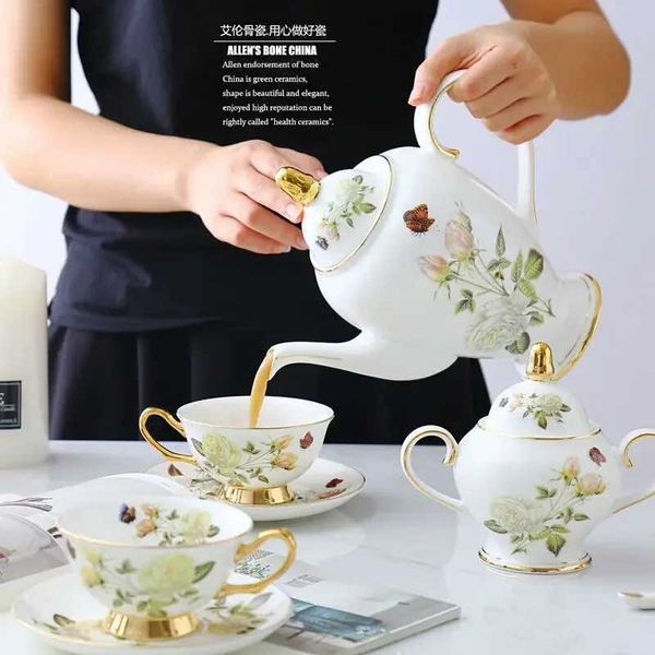 Rose Bone China Coffee Set British Porcelain Tea Ceramic Pot Creamer Sugar Bowl Teatime Teapot Cup Mug Coffeeware R260915