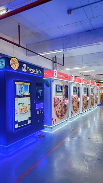 

Outdoor Business Self-Service Pizza Vending Machine Fast Food Fully Automatic Hot Food Vending Machines With Oven