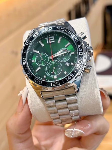 

Fashion Mechanical Watch: Men's Choice, Perfect Presentation of Mineral Super Strong Glass Mirror and Transparent Hollow Design, Yellow