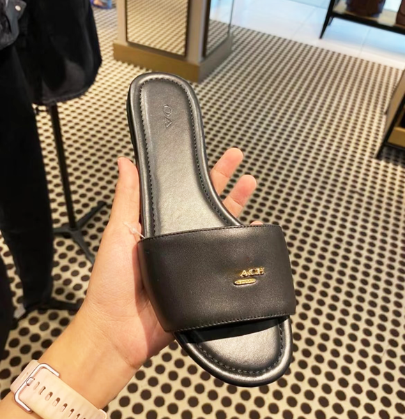 

Designers slides Luxury Slide Interlocking Women Ladies Hollow new color Platform Slippers Women Slide Sandals Fashion Classics Retro Lovely Sunny Beach, Color 1