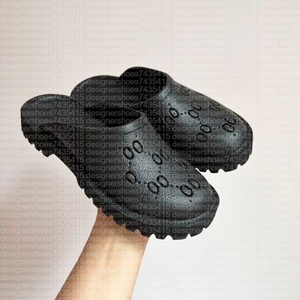 

Perforated Designer Sandals Luxury Platform Slide Hollow Pattern Slippers Transparent Materials Sandal Rubber Flats Slipper, Color 2