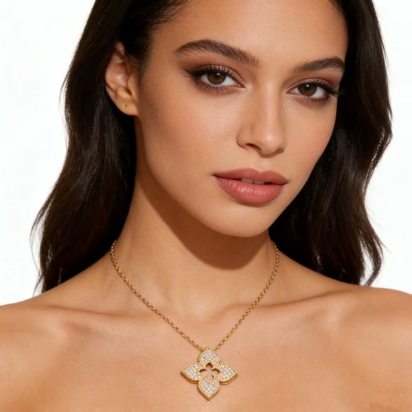 

Necklace Minimalist Fresh Hollow Full Diamond Lucky Clover Necklace Jewelry Three-Piece Set Gold-Plated Earrings Ring 33 1B, Golden