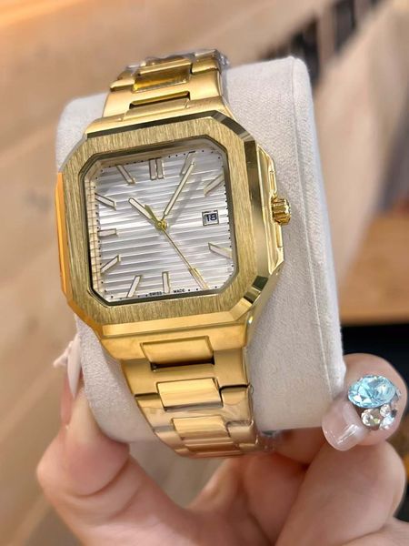 

Classic Best-selling Men's Watch with Simple and Elegant Overall Design, Suitable for Both Casual and Business Wear, Equipped with High-performance Quartz Movement, Orange