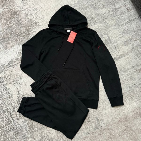 

Mens tracksuits designer sweatsuit luxury athleisure tracksuit streetwear activewear set, Black pants-red