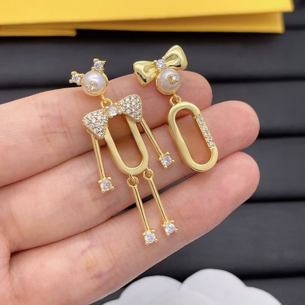 

Luxury Designer Earrings Gold Plated Copper Earring Jewelry Woman Crystal Rhinestone Fashion Letters Stud Accessories