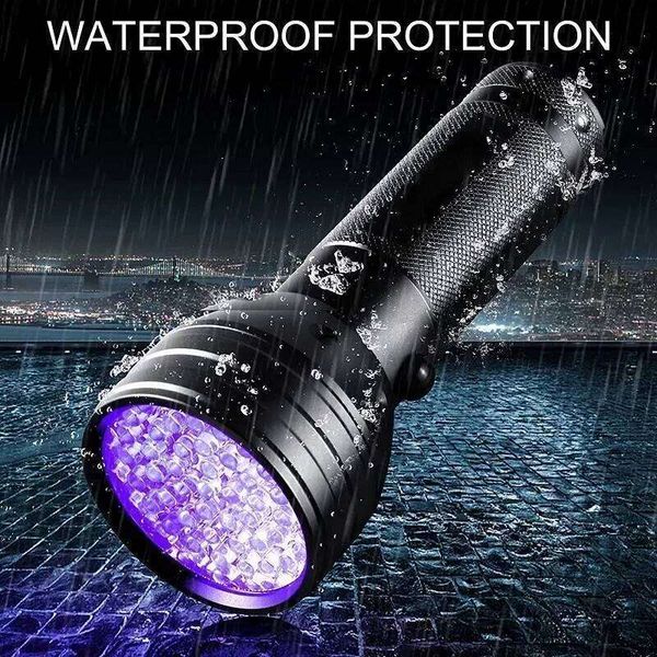 51 LED UV Flashlight 365nm Blacklight with 4-Slot Charger and AA Rechargeable Batteries for Scorpion Hunting Pet Urine Detection X260120