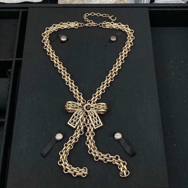 

Classic Crystal Pendant Long Chain Brand Necklace Womens Fashion Diamond Designer Necklace Luxury party Jewelry Gift