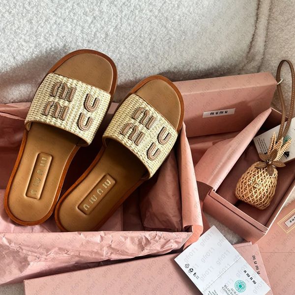 

designer sandals 2025 new slippers miusandals luxury ladies casual shoes summer flat shoes Ladies holiday beach seaside classic slippers size 35-42, M-2 black