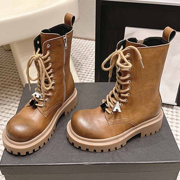 Vintage Brown Washed Leather Mid Calf Combat Boots Women Round Toe Design Thick Lug Platform Sole Front Lace Up Street Style Casual Ankle Boots