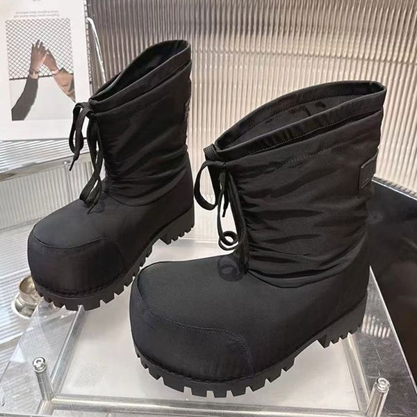 Mens Alaska Low Boot in Black Luxury Womens Snow Boots Extra Round Toe Drawstring At Top Adjustment Short