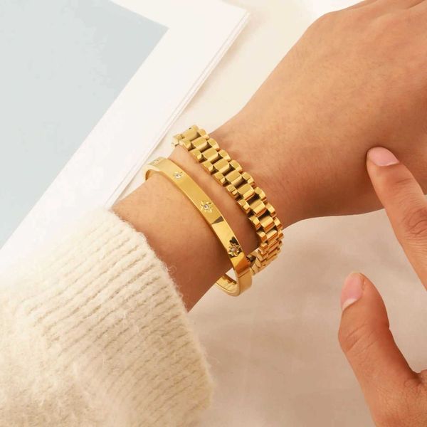 New The the Wholesale of 12MM Electroplated Multi-Color Stainless Steel Bracelet Is Selling Well N260814