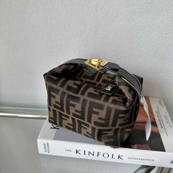 Fenjia vintage canvas lunch bag shoulder handbag cosmetic bag vintage pillow bag crossbody baguette bag L26818
