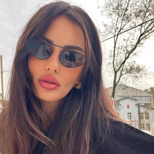 High Quality 2024 New Metal Frame Retro Cat-Eye Design High-End Glasses Popular on Social Media Street Style Sunshade Sunglasses