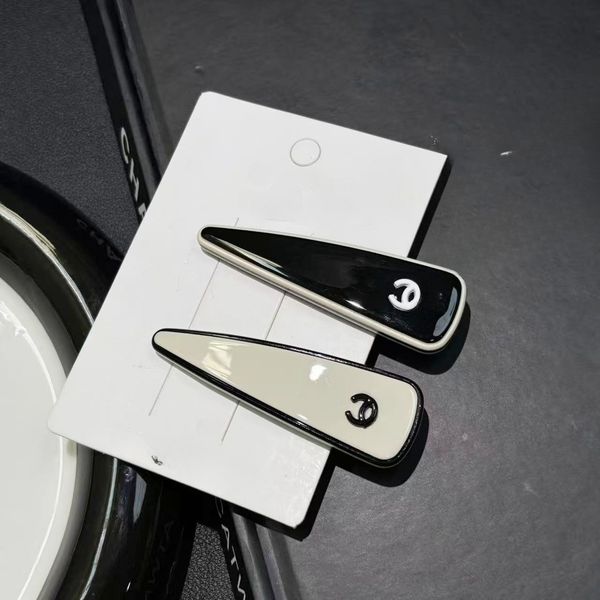 

2pcs/set Luxury Spring Designer Womens Hairpin Clip Classic Hairclip Fashion Letter Metal Shark Hairpin Hair Clips Luxury Hair Accessories