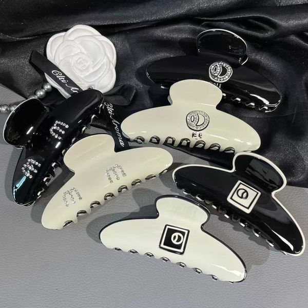 

Hair Claw Clip Large Size Hairpin Designer Jewelry Hair Accessories Fashion Stylish Women Girls Hairstyling Black White, Brown