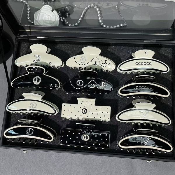 

Luxury Designer Hair Clip Womens Hair Clips Girl Brand Letter Vintage Barrettes Fashion Hair Accessories, Beige