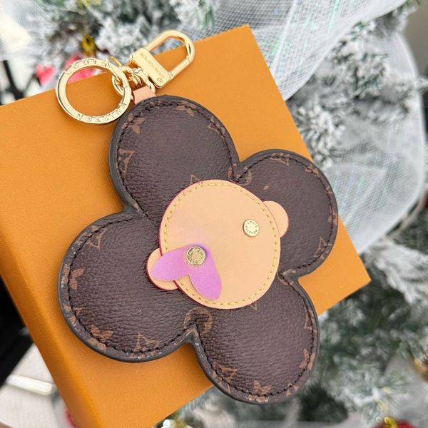 

Designer Luxury Keychains Sunflower Keychain Bag Charms Pendant Accessories Lanyards Flower Car KeyRings Holiday Gifts