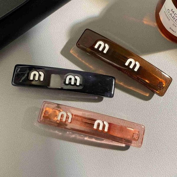 

Hair Clips Luxury Leather Letter Barrettes Girl Hair Pin Designer Gift Hair Jewelry Design Hairpin for Women Hair Accessories