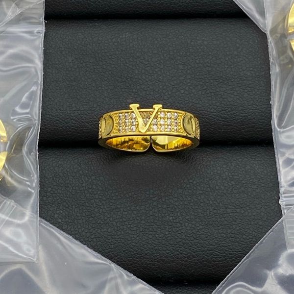 

Designer Rings Luxury Letter Crystal Band Rings Open Adjustable Ring Women Mens Party Fashion Jewelry Gift