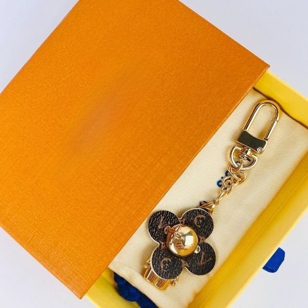 

High Quality Keychain Classic Luxury Designer Car Keyring Stainless Steel Bag Charm Unisex Fashion Key Ring Accessories Gifts