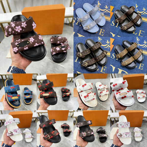 

Designer Slippers Slides Pool Pillow Men Sandals Women Platform Slipper Classic Brand Summer Beach Scuffs Flat Comfort Mule Denim Emed Slide Soft Sandal, Red