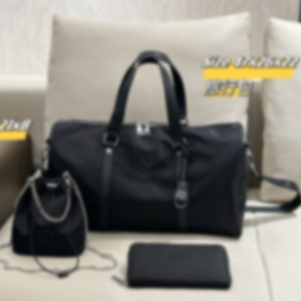 

Designer Duffle Classic Travel luggage for men women leather Large capacity handbag totes shoulder Bags mens womens large travel bag Handbag Three-piece set, Color#17