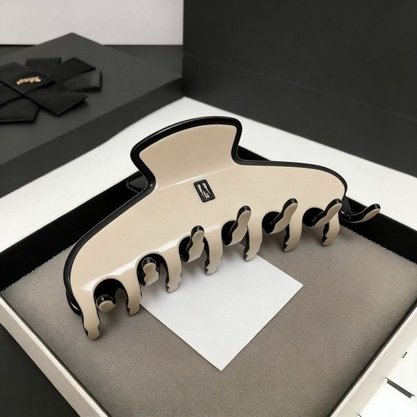 

Luxury Acetate Hair Clips Fashion Hair Claws for Women French Vintage Hair Pins High Quality Designer Hair Clips Hair Accessories Gift