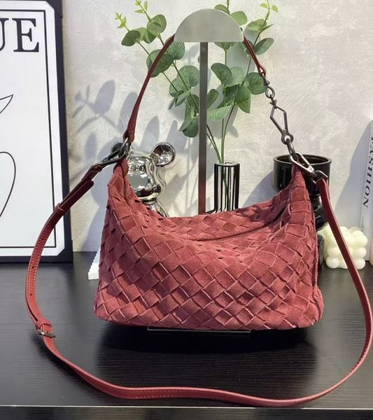 

BBV Designer Bag Winter New Style Dog Walking Bag Lunch Box Nubuck Leather Weave Soft and Non Slip Grip Lightweight Large Capacity Handheld or Shoulder Slingable, #-5 size about 25*18*13cm